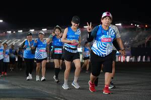 BIB: 15239, 15944, 15315, 15876, 2006
                            <button type="button" onclick="openModal(22828908)" class="btn btn-primary btn-sm float-right btn-popup" data-toggle="modal" data-target=".modal-high-quality">
                        <i class="fas fa-shopping-cart"></i> Add to Cart
                    </button>
                                            <button type="button" onclick="isThisMe(22828908, true)" class="btn btn-success btn-sm float-right btn-popup btn-isme hidden" data-toggle="tooltip" data-placement="bottom" title="นี่คือรูปของคุณใช่ไหม คลิกที่นี่เพื่อเอาเข้าอัลบั้ม">
                        <i class="fas fa-plus"></i> Add to album
                    </button>
                    <button type="button" onclick="isThisMe(22828908, false)" class="btn btn-warning btn-sm float-right btn-popup btn-isnotme hidden">
                        <i class="fas fa-ban"></i> Remove from album
                    </button>